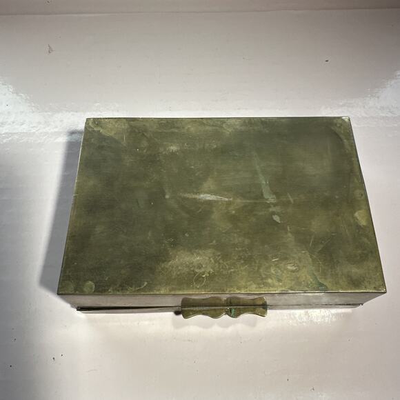 Vintage Brass Asian Jewelry Box With Art Image Old Trinket Box Antique Brass Box - Picture 10 of 12